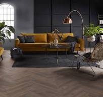 donkere visgraat vloer